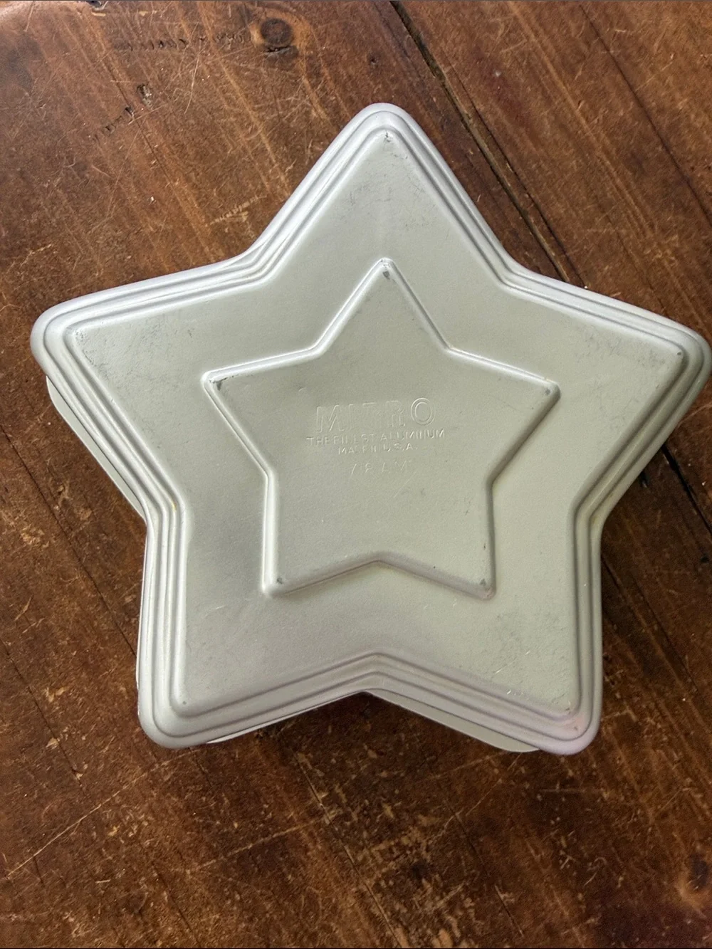 Mirro Vintage Star-Shaped Aluminum Cake Pan - Jello Mold - Made in USA